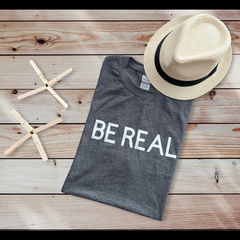 Tshirt • BeReal • Gray • Medium • Gildan • Unisex